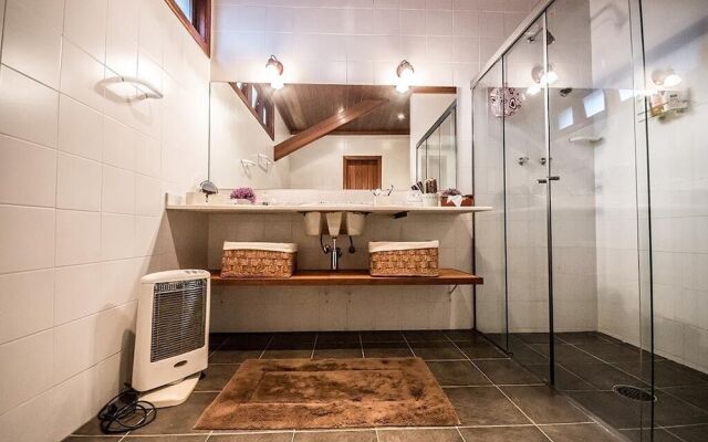 Paradise Hotel Boutique