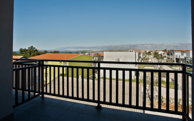 Beautiful Apartment in Vir With Wifi and 2 Bedrooms