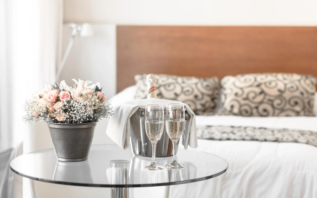Palm Beach Plaza Hotel