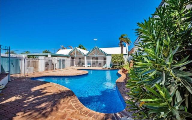 Waterfront Apartment 1 - Kalbarri WA
