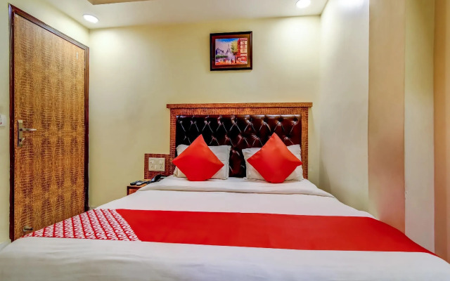 Oyo 18867 Hotel Vision Palace
