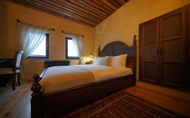 Maya Cave Hotel