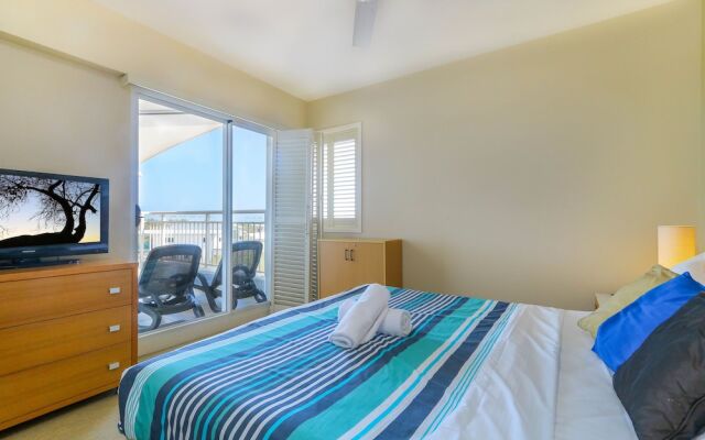 Resort Apartment on Salt Beach 6318