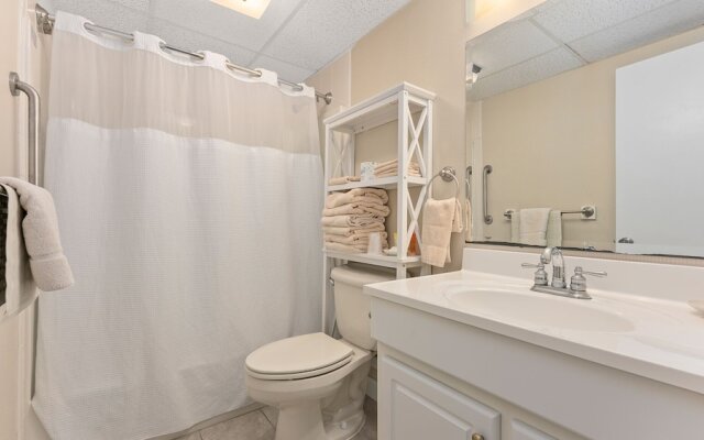 Adventurer Oceanfront Inn