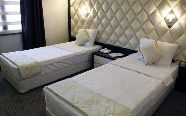 Centrum Business Hotel