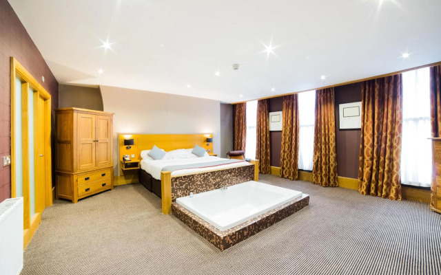 OYO Imperial Hotel