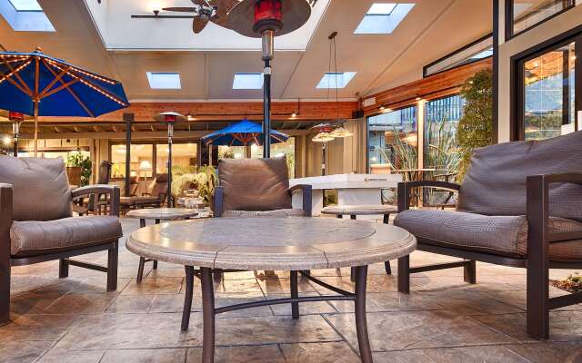 Best Western Plus Humboldt Bay Inn