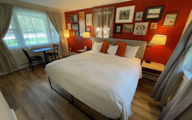 Sleep Woodstock Motel