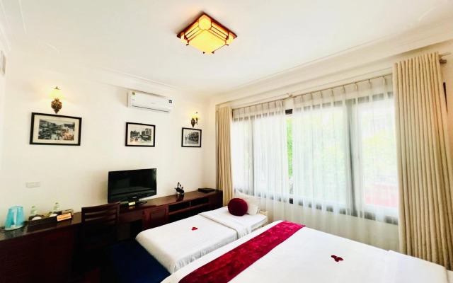 Hanoi Golden Moon Hotel