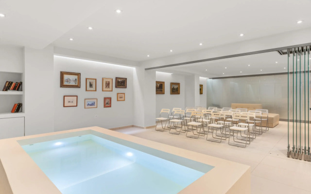 Gallery Central Piraeus Port