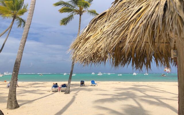 TrueCost Caribbean Paradise