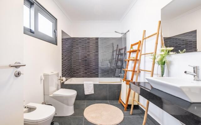 Uptown Sea View by Madeira Sun Travel