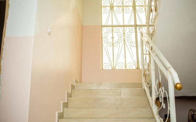 5-bed Lakeview Villa With Roofterrace and Kidspond