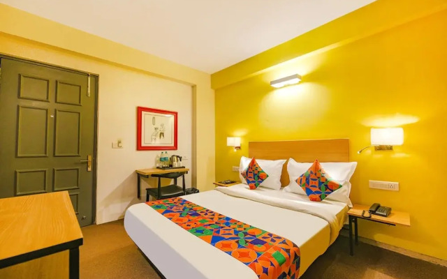 Fabhotel Old Maple Leaf