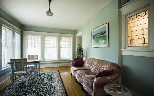 Rogers House Bed & Breakfast Inn