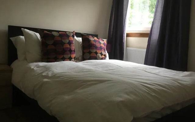 Majesty Tweed Apartment