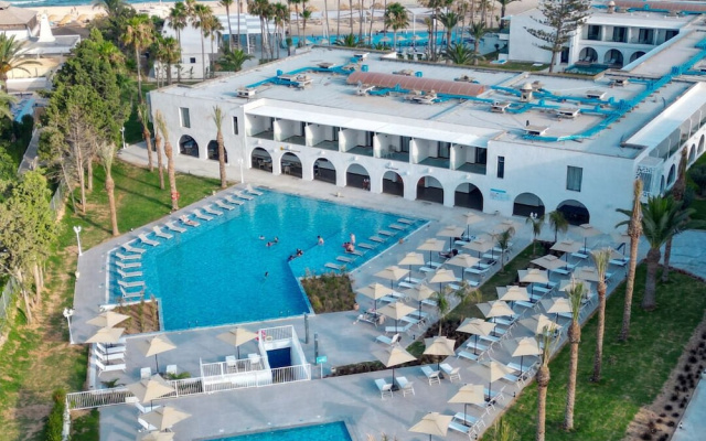 One Resort Premium