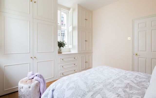 Cornwall Gardens by Lime Street