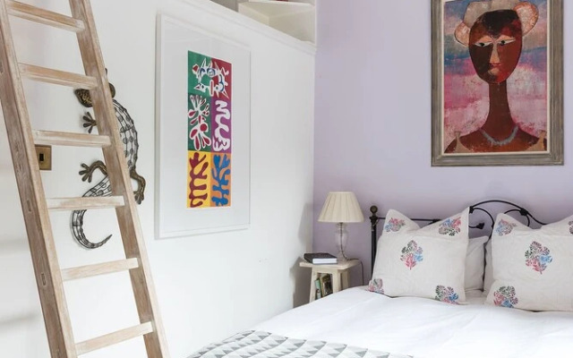 The Hummingbird Distinctive Kensington 1-bed Flat