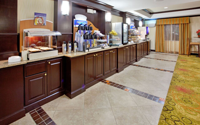 Holiday Inn Express Hotel & Suites Anderson-I-85 by IHG