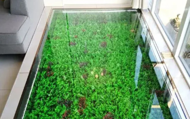 Danjiangkou Threeofus Apartment