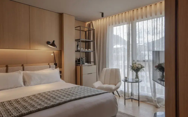 The Blackpine Hotel, Small Luxury Hotels