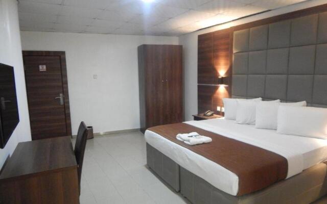 Presken Hotels @Alade Avenue