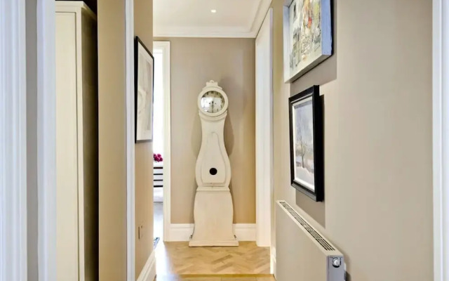 Serene 2 Bed Flat Chiswick Min Monthly Stay
