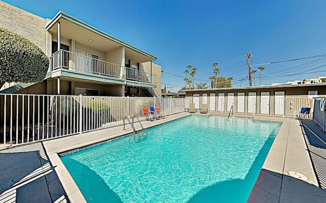 4917 Scottsdale - 2 Br Condo