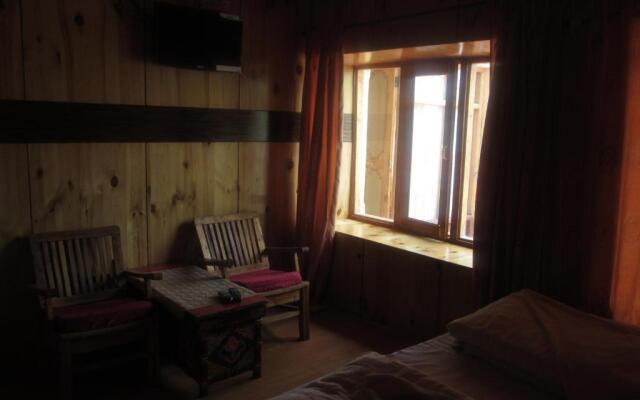 New Moon Guest House