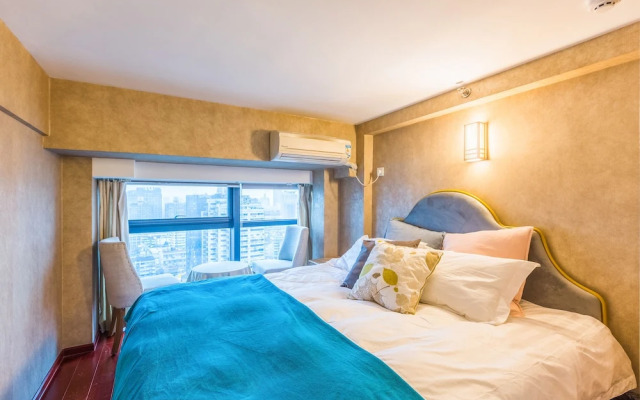 Summer Flower Apartment