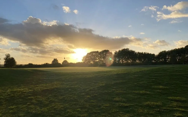 Pleasant Holiday Home Near Town Center