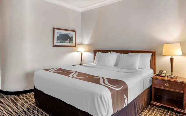 Quality Inn & Suites Garden of the Gulf