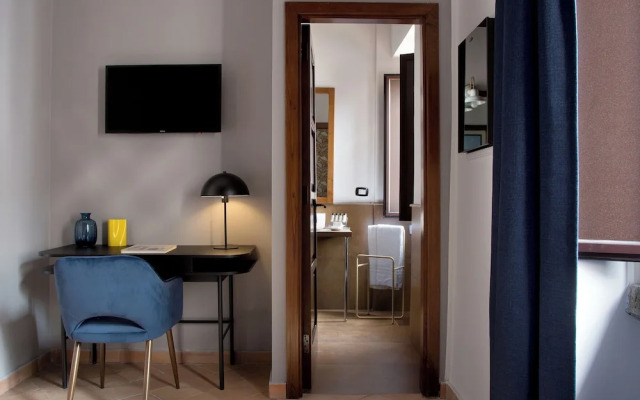 La Nova Bed and Museum