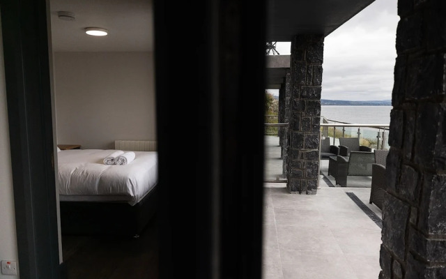 Pierside Apartments Deluxe Accommodation