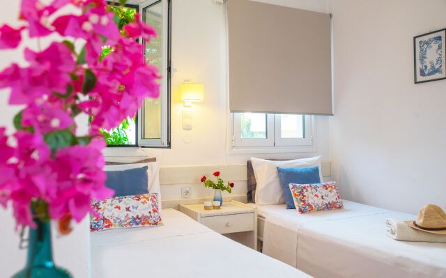 Melissa Apartments, Studios & Suites