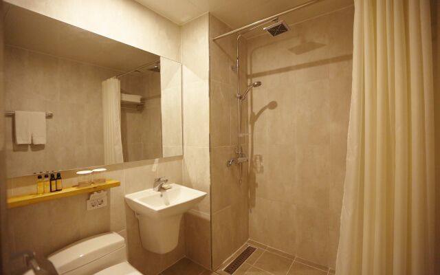 Palgong Emillia Hotel