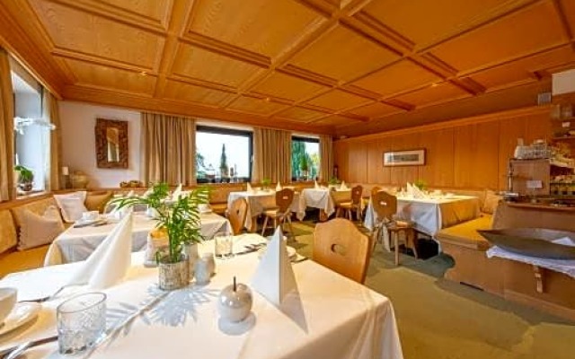 Garni Hotel Platzer