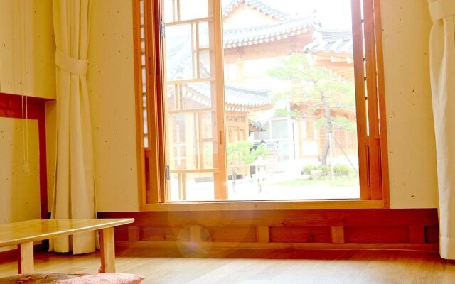 Hwangnamguan Hanok Village