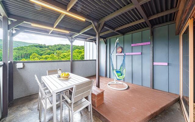 Seongju Pandoraeui Sangja