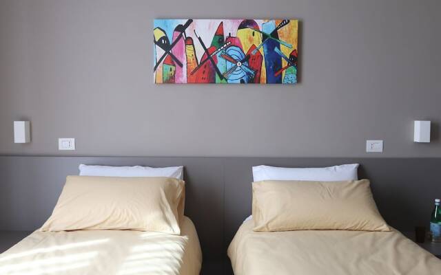 Piazza Italia  -  Rooms  for Rent
