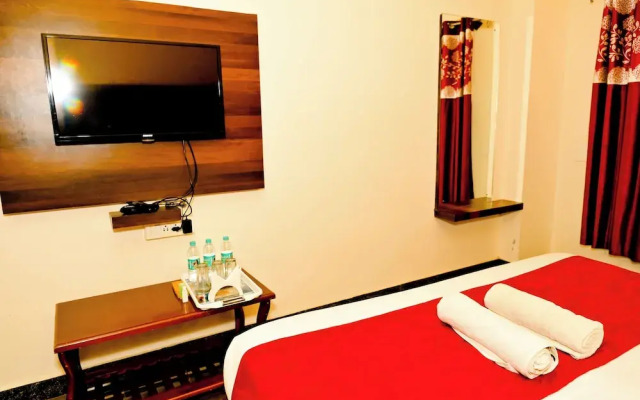M K Arcade Hotel
