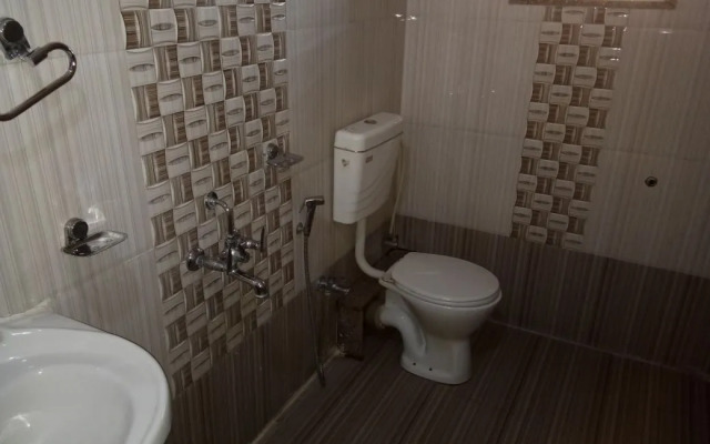OYO 3780 Hotel Crystal Court