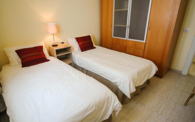 Sama Calero Lvc253701