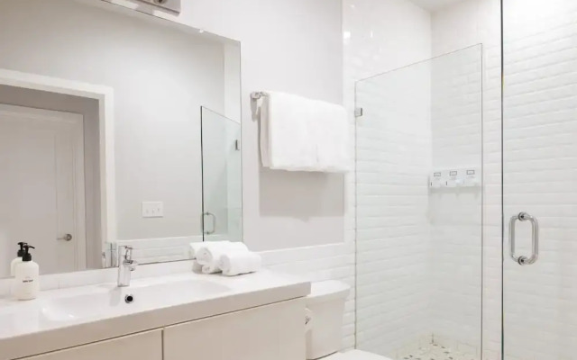 Sosuite 2BR Loft w W/d, Shared Roofdeck