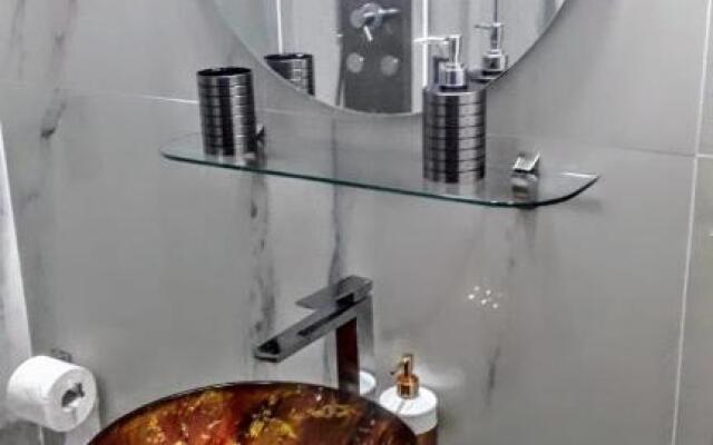 Tony Central Luxury Apartment 1