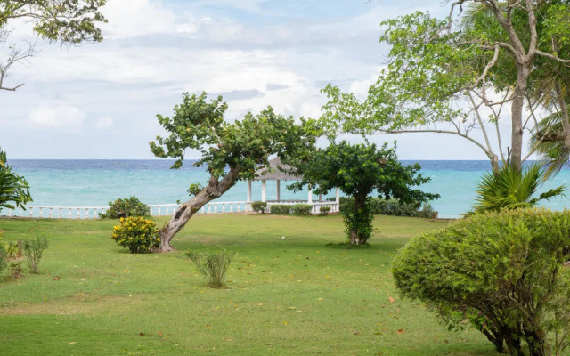 6 BR Villa - Ocho Rios