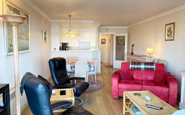 Apartment in Nieuwpoort With sea View