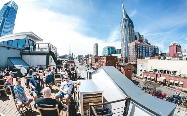 Abode Nashville - Marathon Village Near Downtown