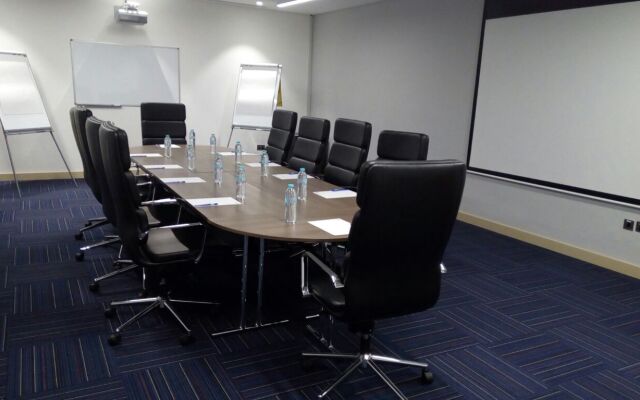 Premier Inn Dubai Ibn Battuta Mall